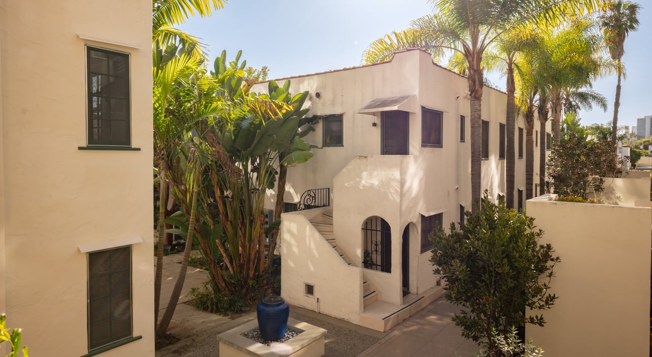 1250 N Harper Ave Unit: 411