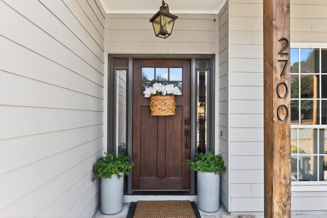 2700 Laurelwood Lane