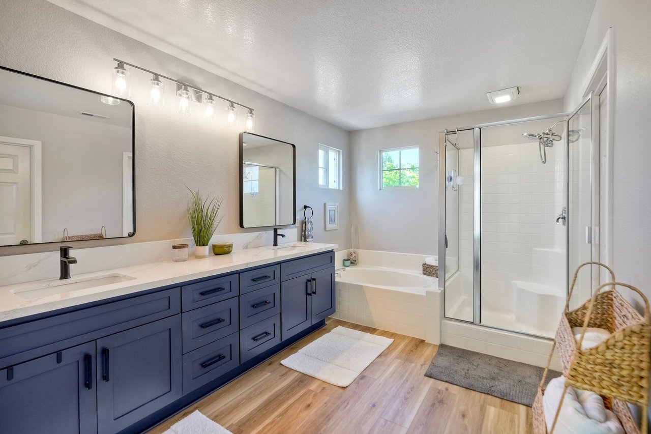 121 Canyon Creek Way