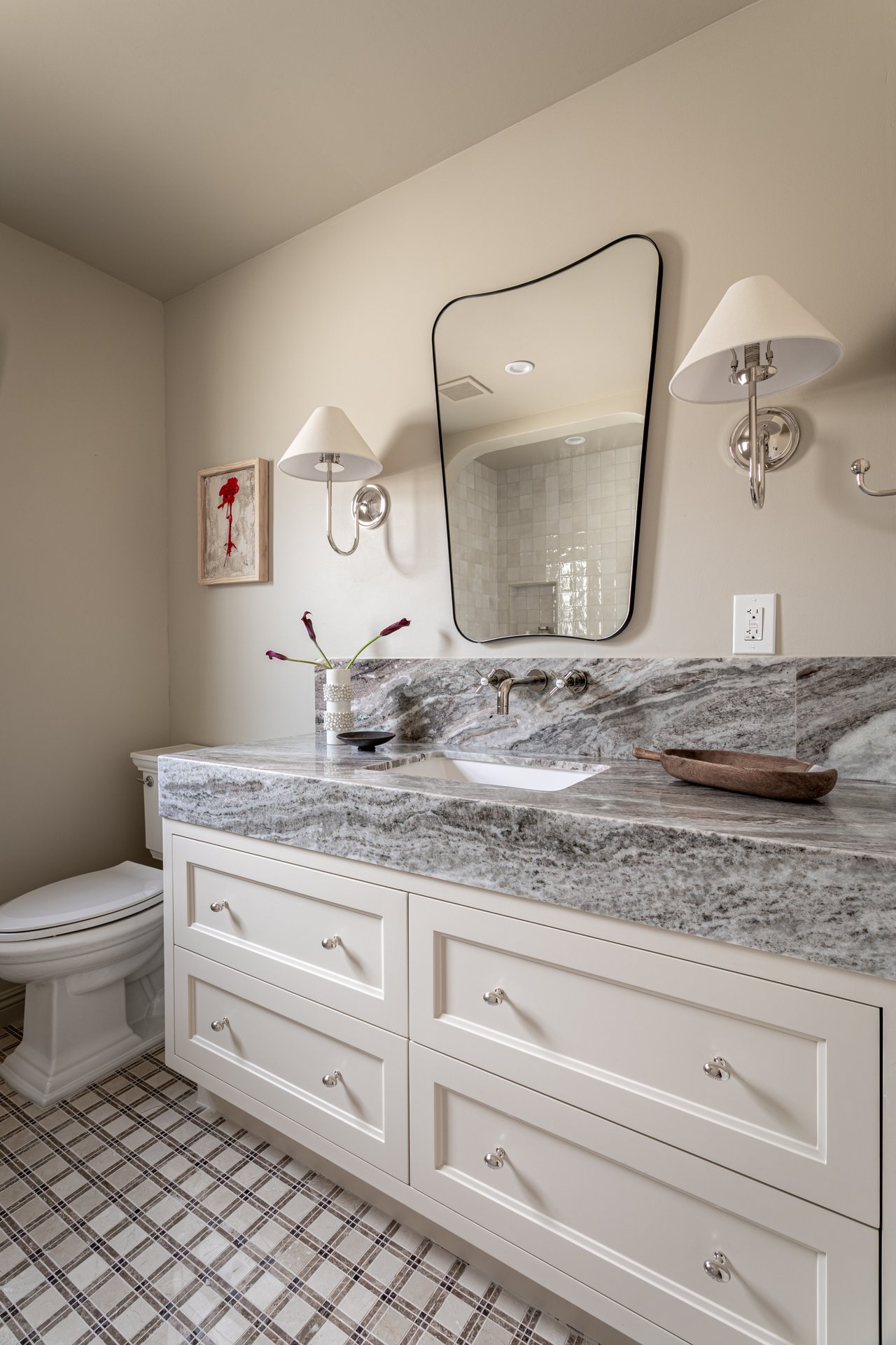 2453 Oak St, Santa Monica