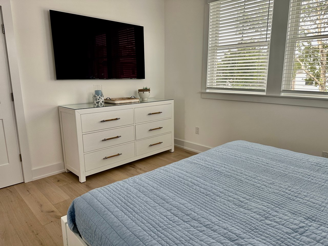 401 Coral Street, Beach Haven