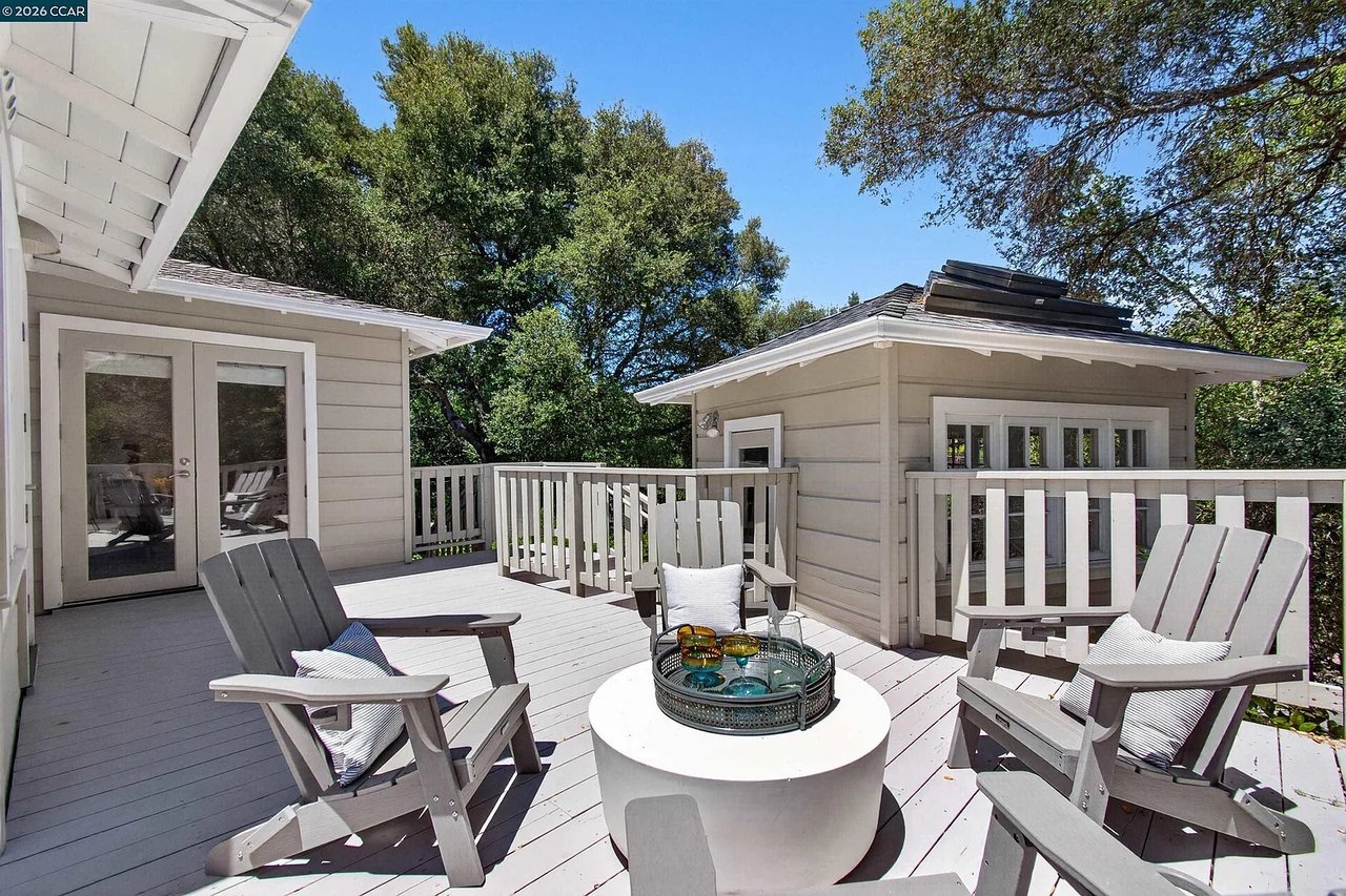1 Greenwood Ct