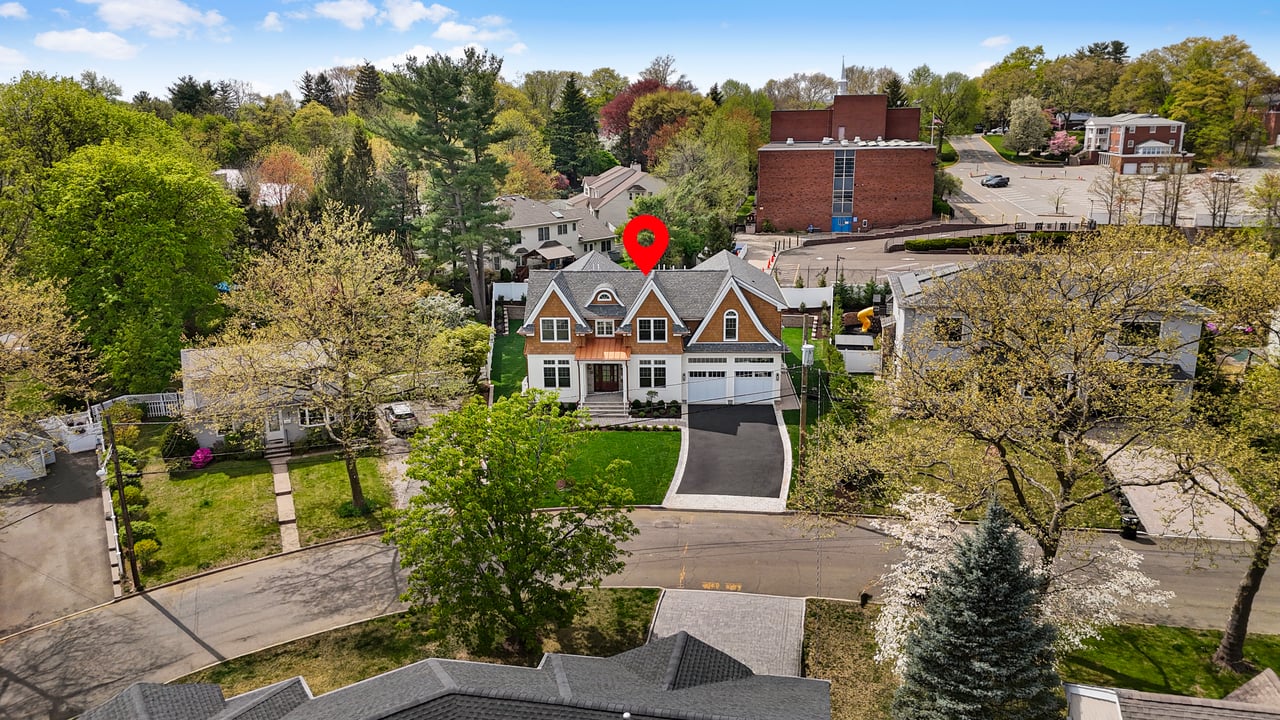 229 Bogert Pl