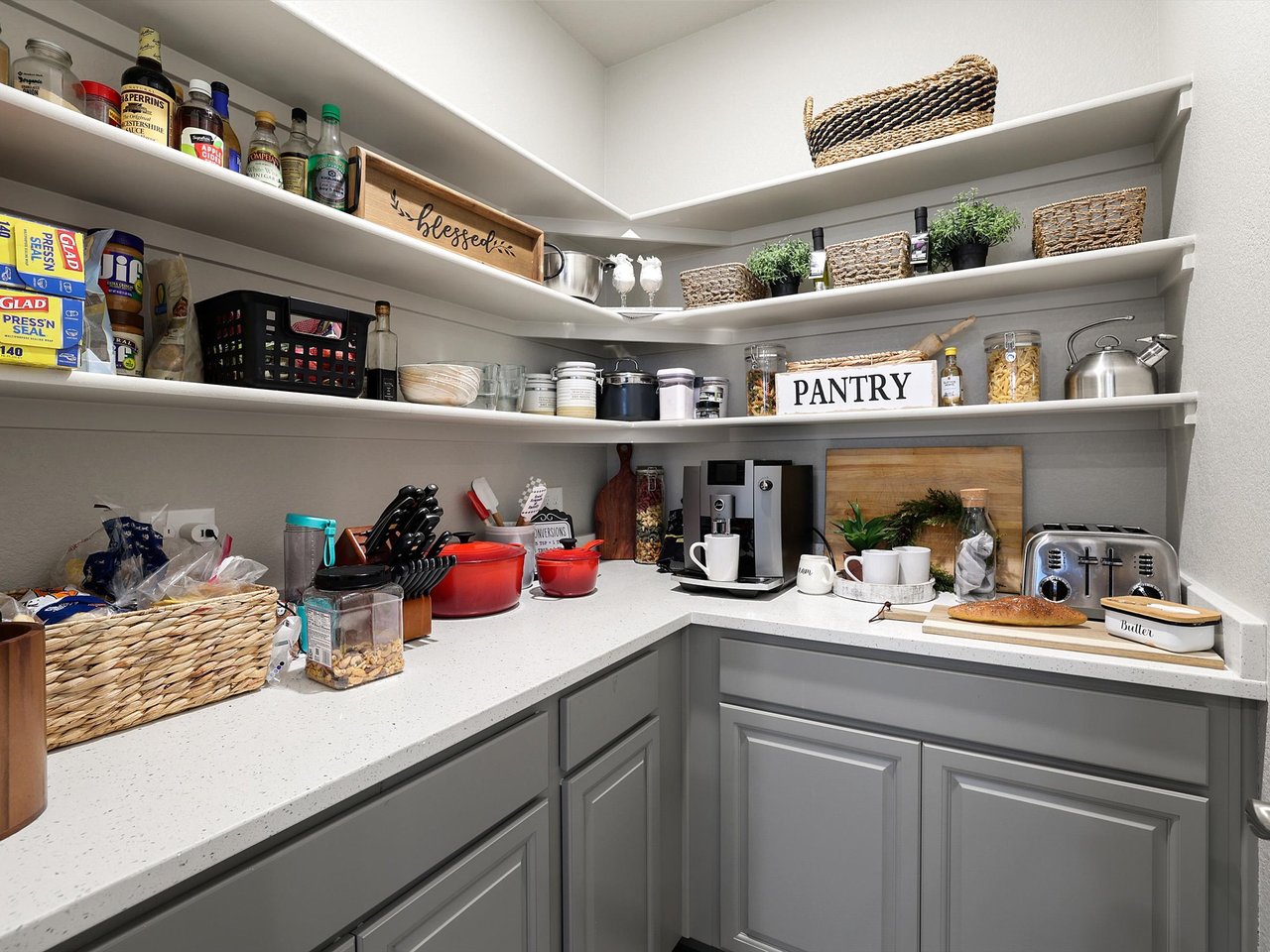 16015 Mountain Flax Drive