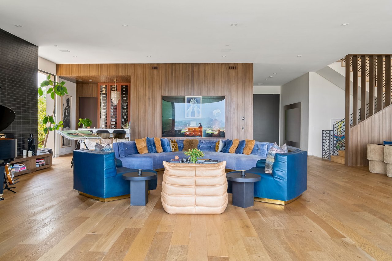 1030 Somera Road, Bel Air