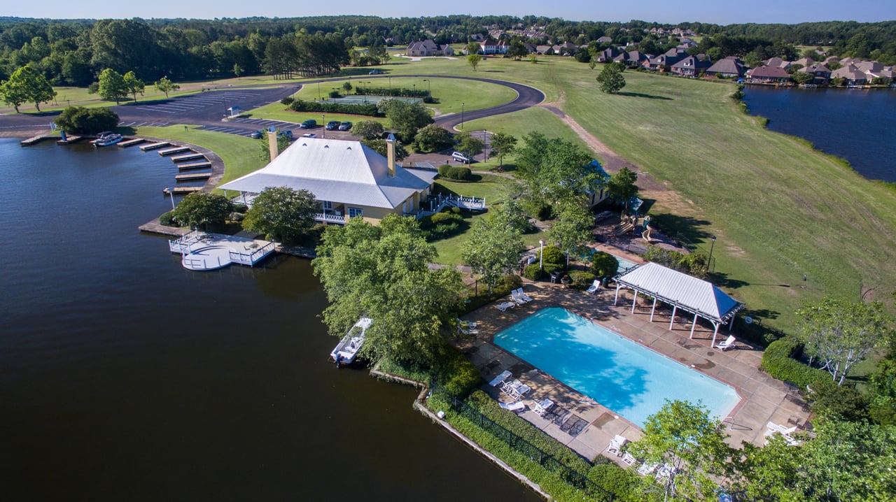 Lake Caroline, Madison