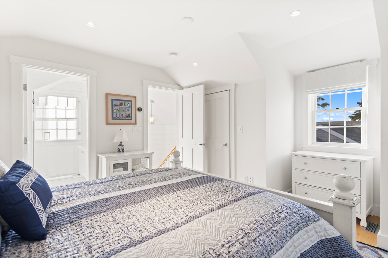 19 Hummock Pond Road | Cottage