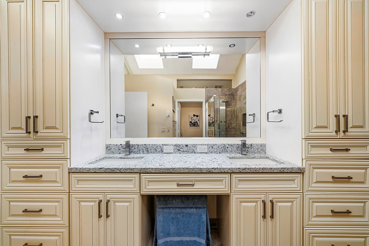 5068 Via De Amalfi Drive