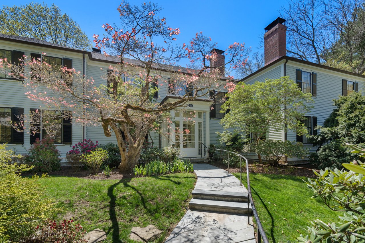 Renovated Georgian Colonial 