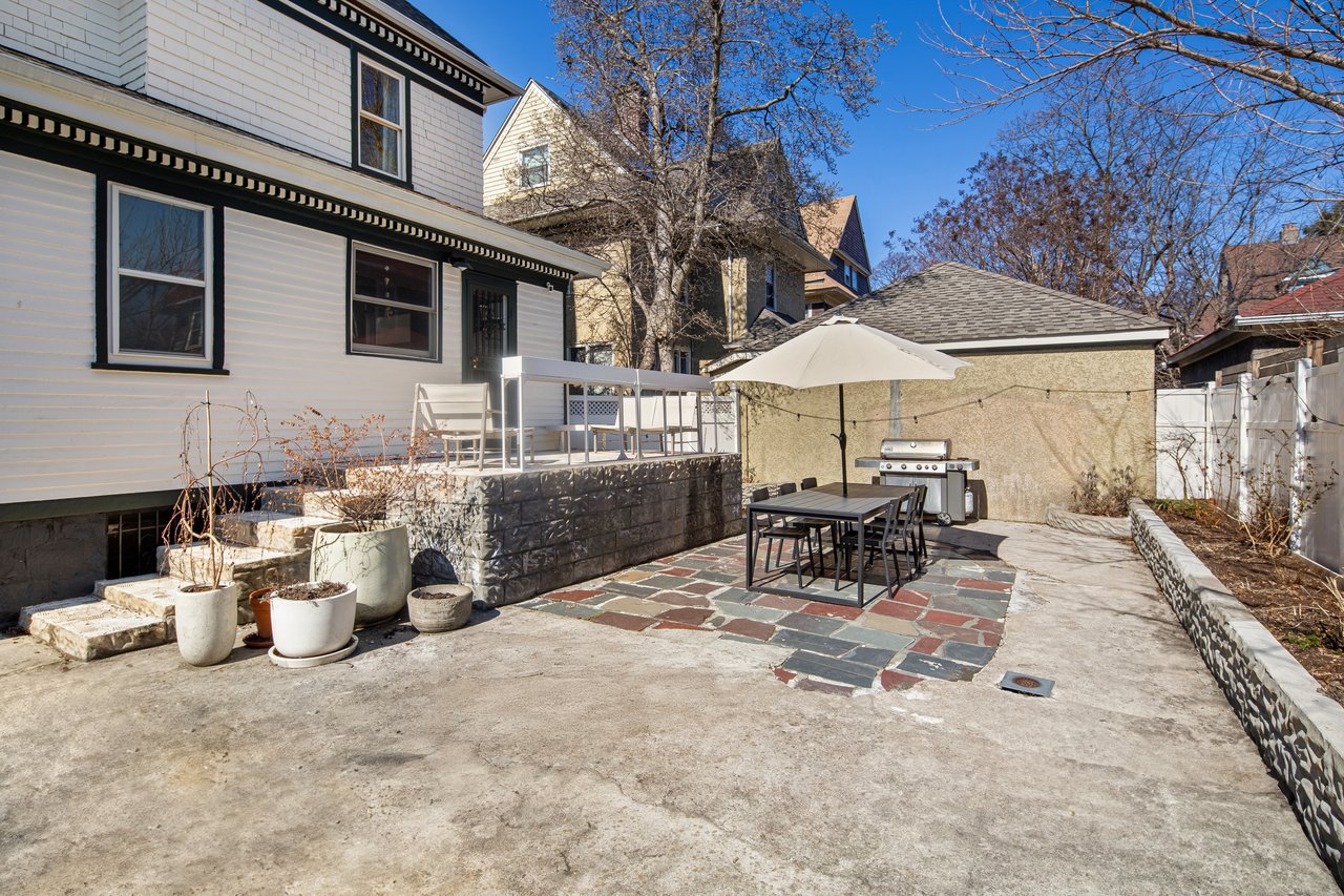 555 E 17th Street