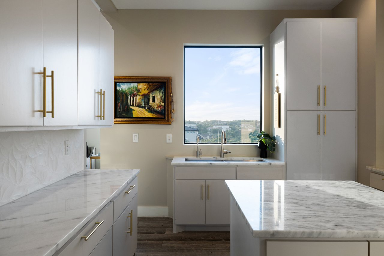 Spanish Oaks Luxury 