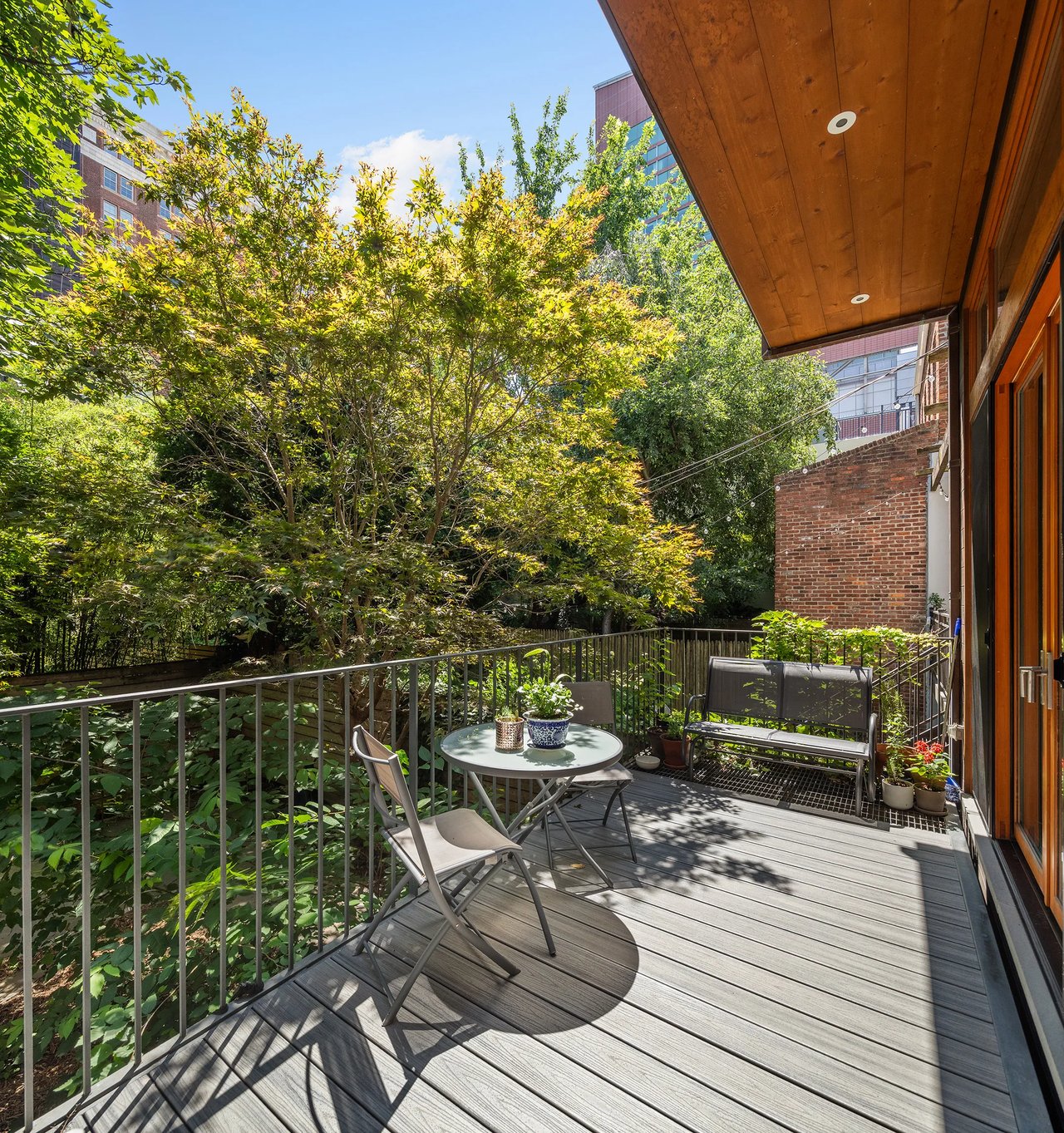 137 St Felix St