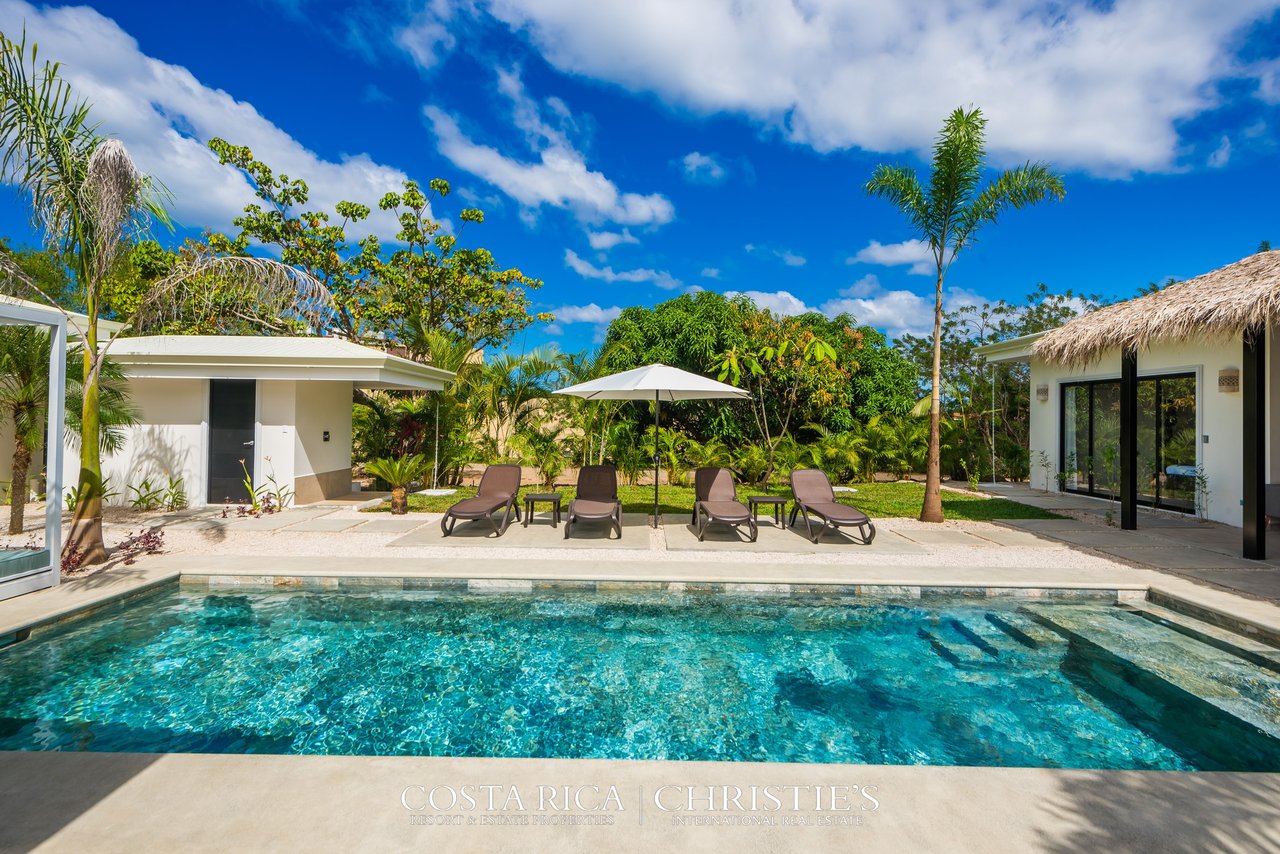 Luxury Coastal Estate in Tamarindo: The Oasis Residence