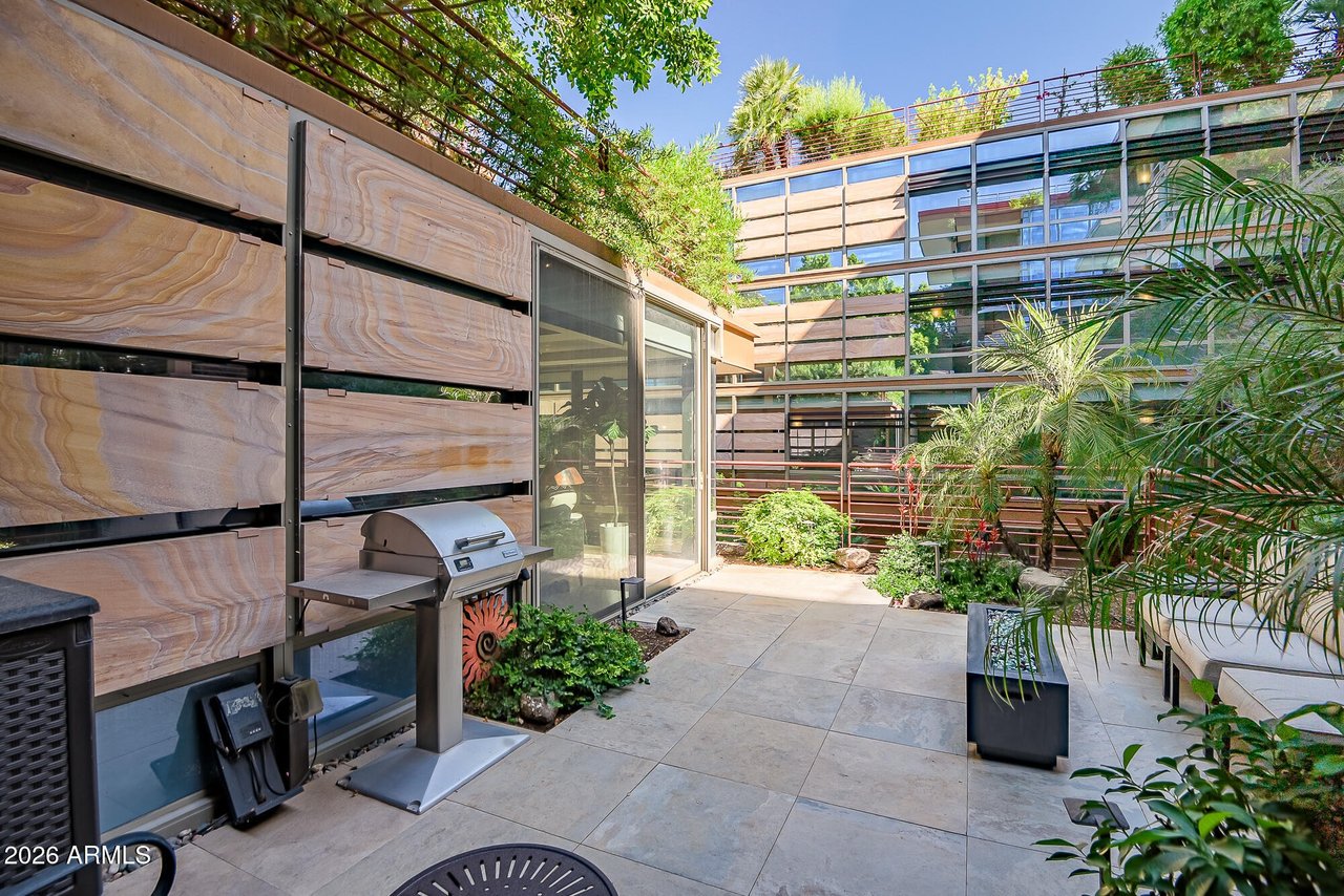 7141 E Rancho Vista Dr, #2014