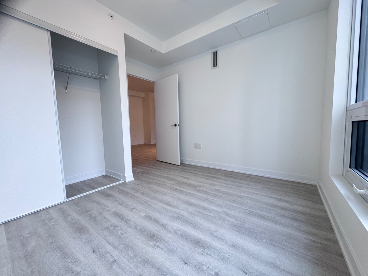 15 Richardson Street Unit: 1617