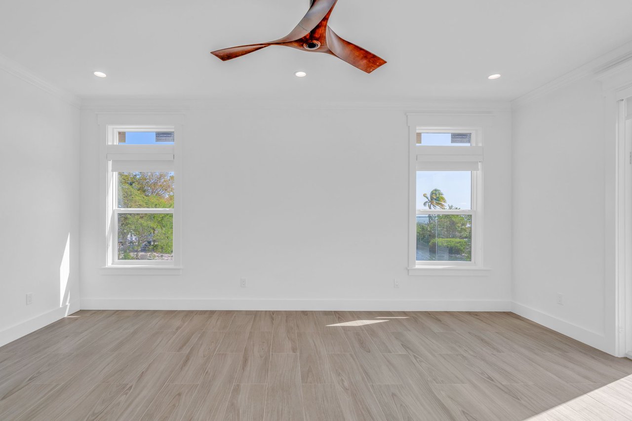 17210 Angelfish Lane