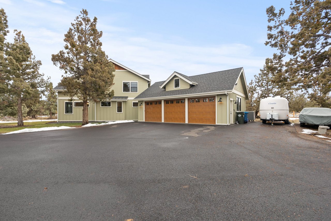 63557 Overtree Road Bend, OR 97701