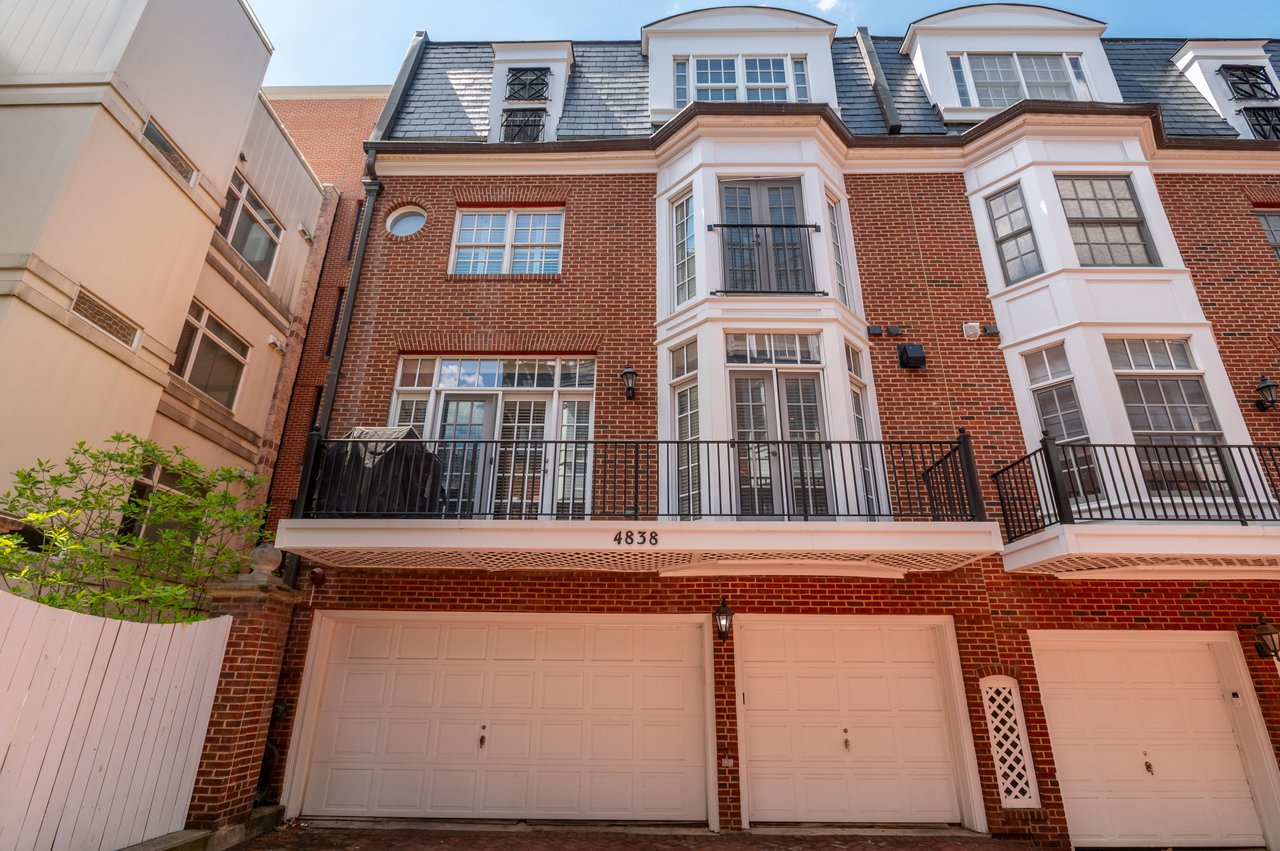 4838 MONTGOMERY LN