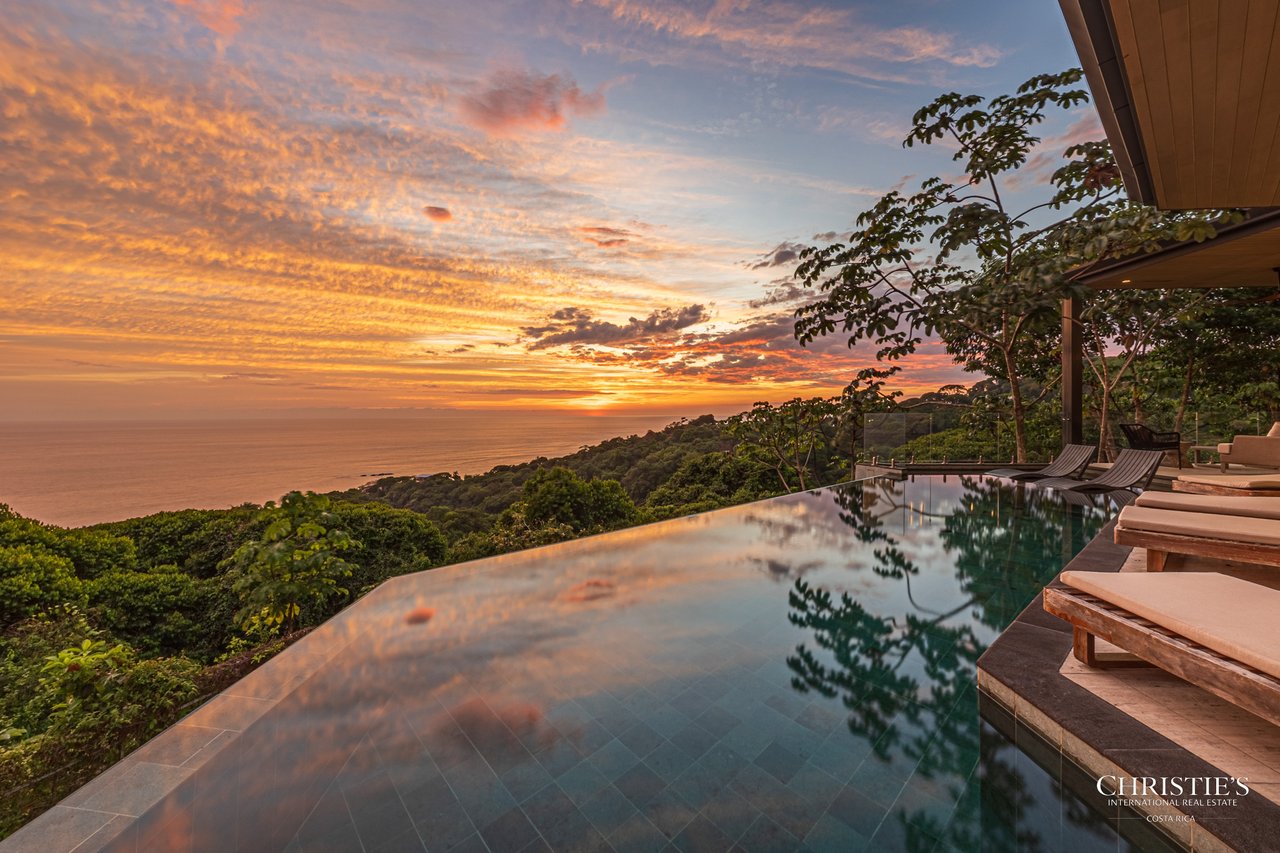 Luxury Estate in Escaleras- incredible ocean views 5.5 Acres