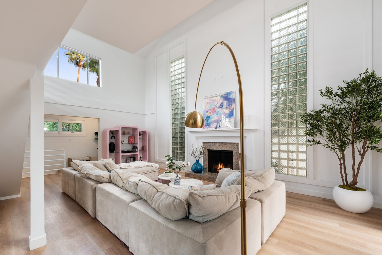 4041 Davana Rd, Sherman Oaks