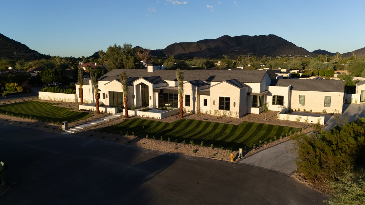 5636 E CABALLO DR