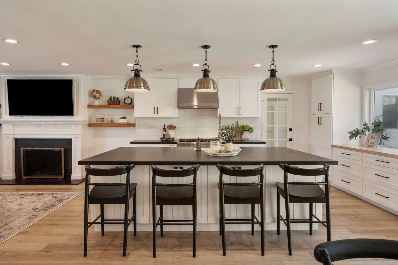 4522 Loganview Drive