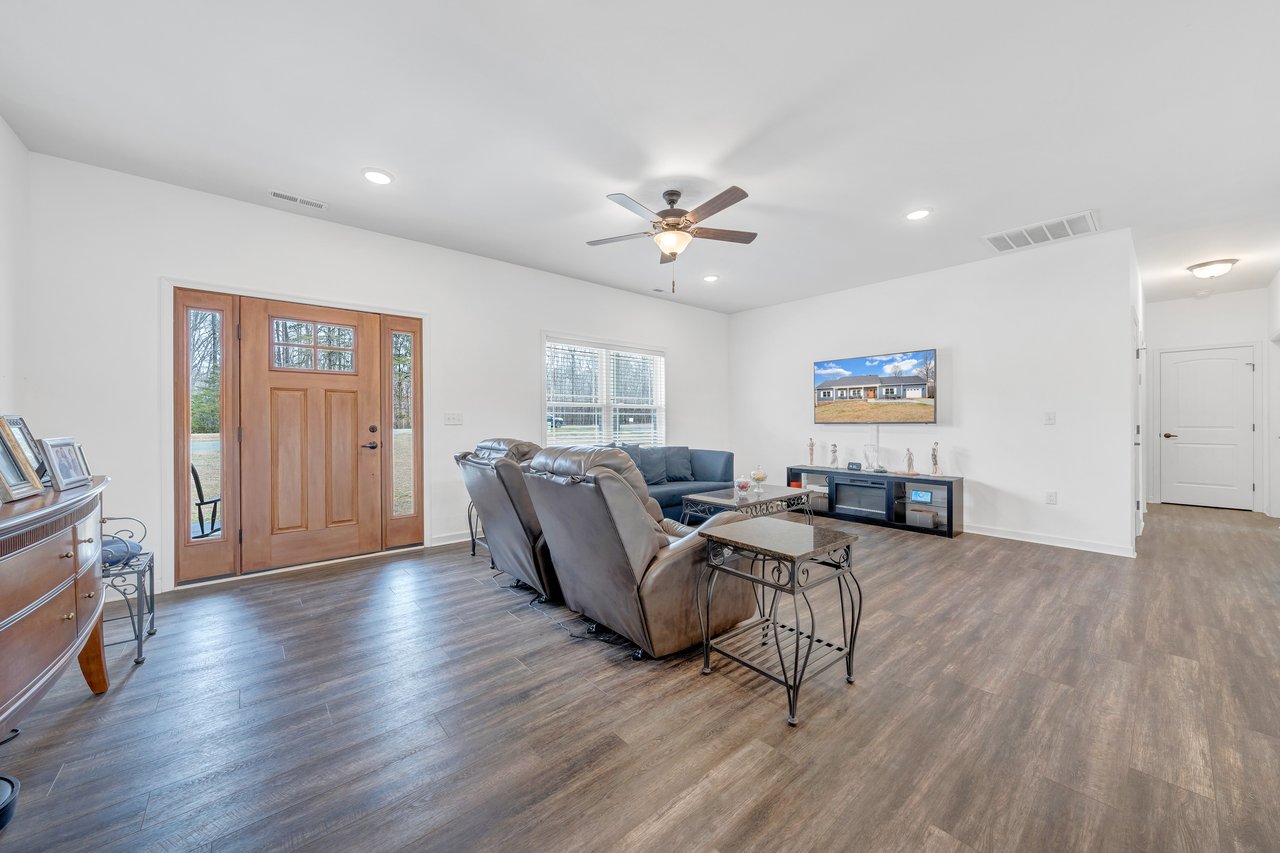 131 Belvior CIR