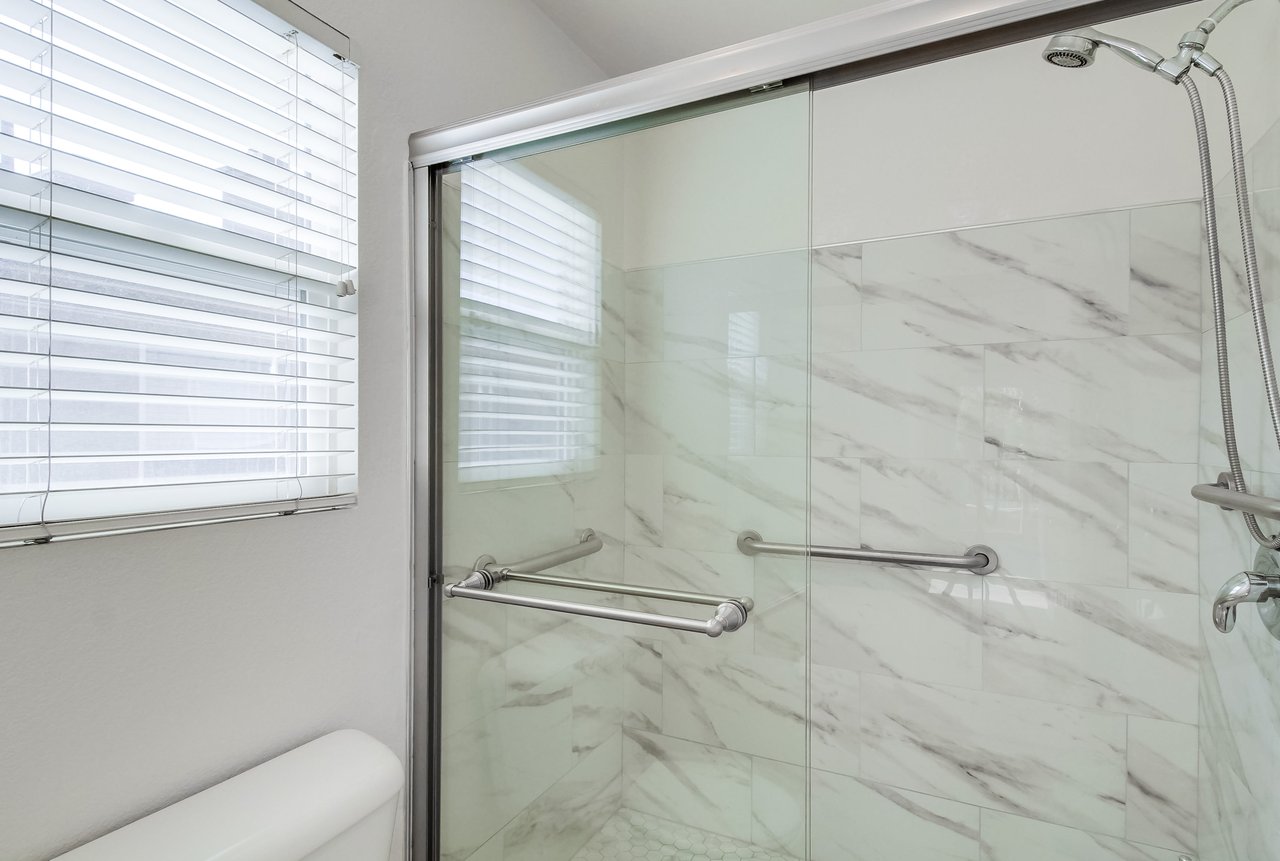 1340 Callecita Aquilla Norte