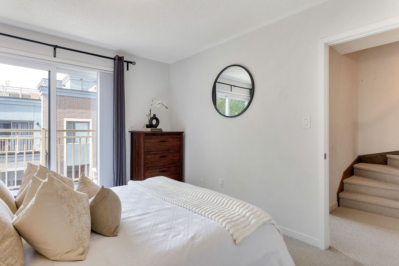 Steps From The Lake!