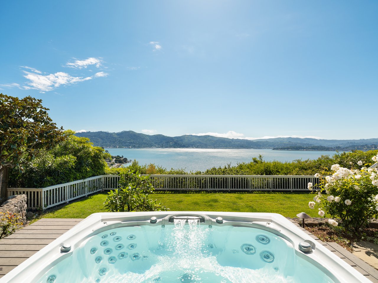 Extraordinary View Residence