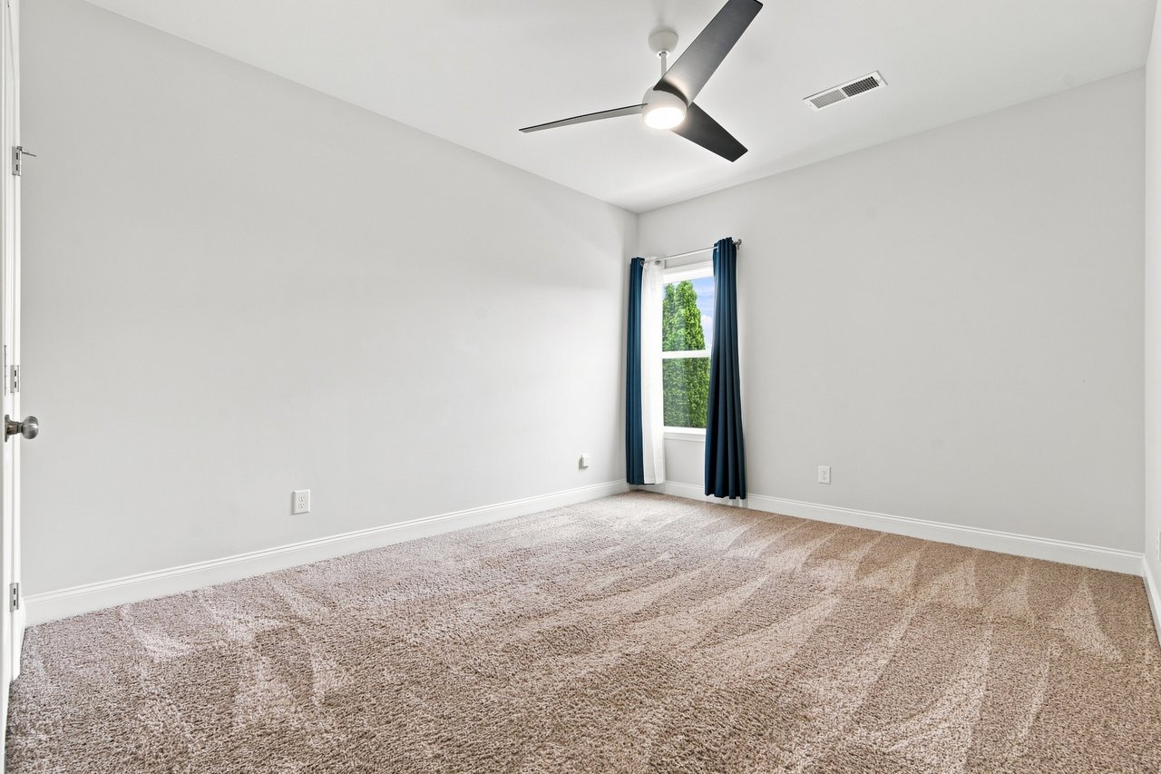 Spacious 4-Bedroom Living Near Redstone Arsenal & MidCity!