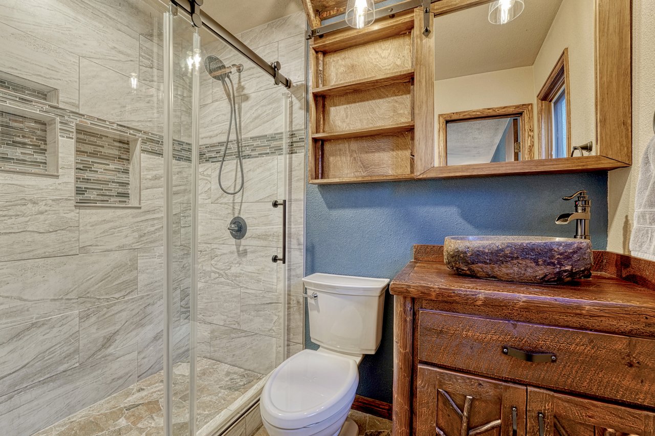 11125 Black Forest Road