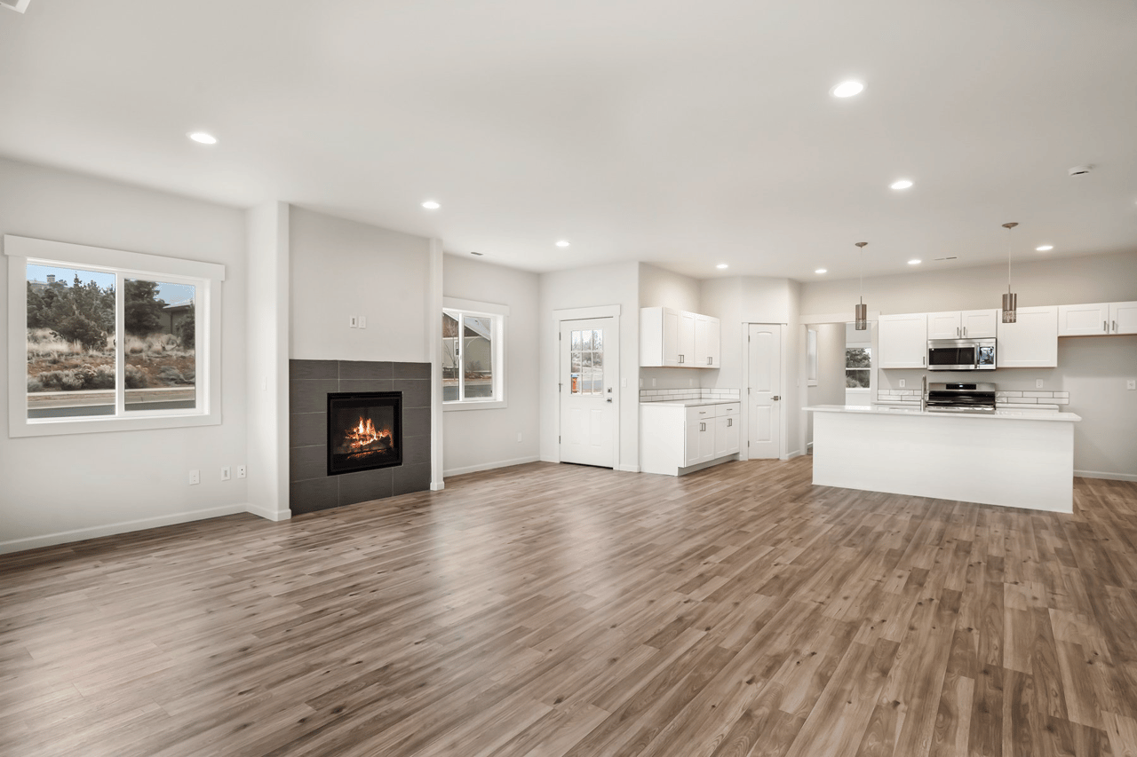 Just Listed: Yarrow's Newest Single-Level Residence with Mountain Views and Modern Amenities!