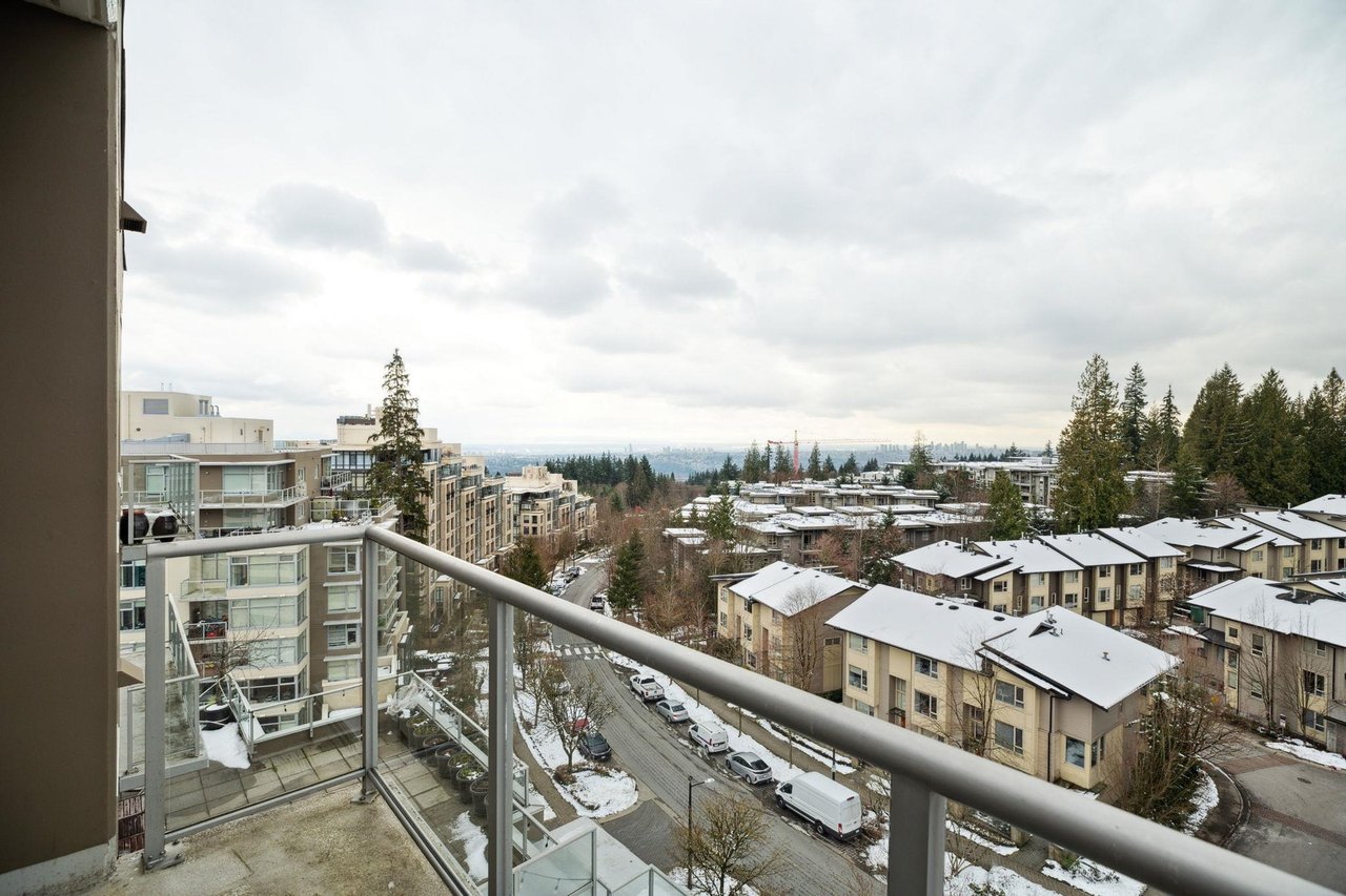 904-9288 University Cres