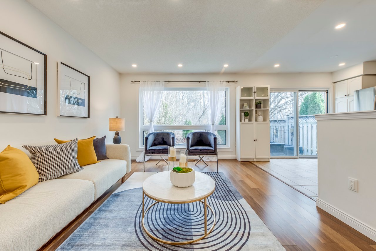 2066 Broadleaf Crescent