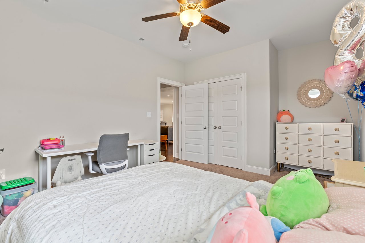 LARGE, GORGEOUS HOME - MADISON CITY SCHOOLS!