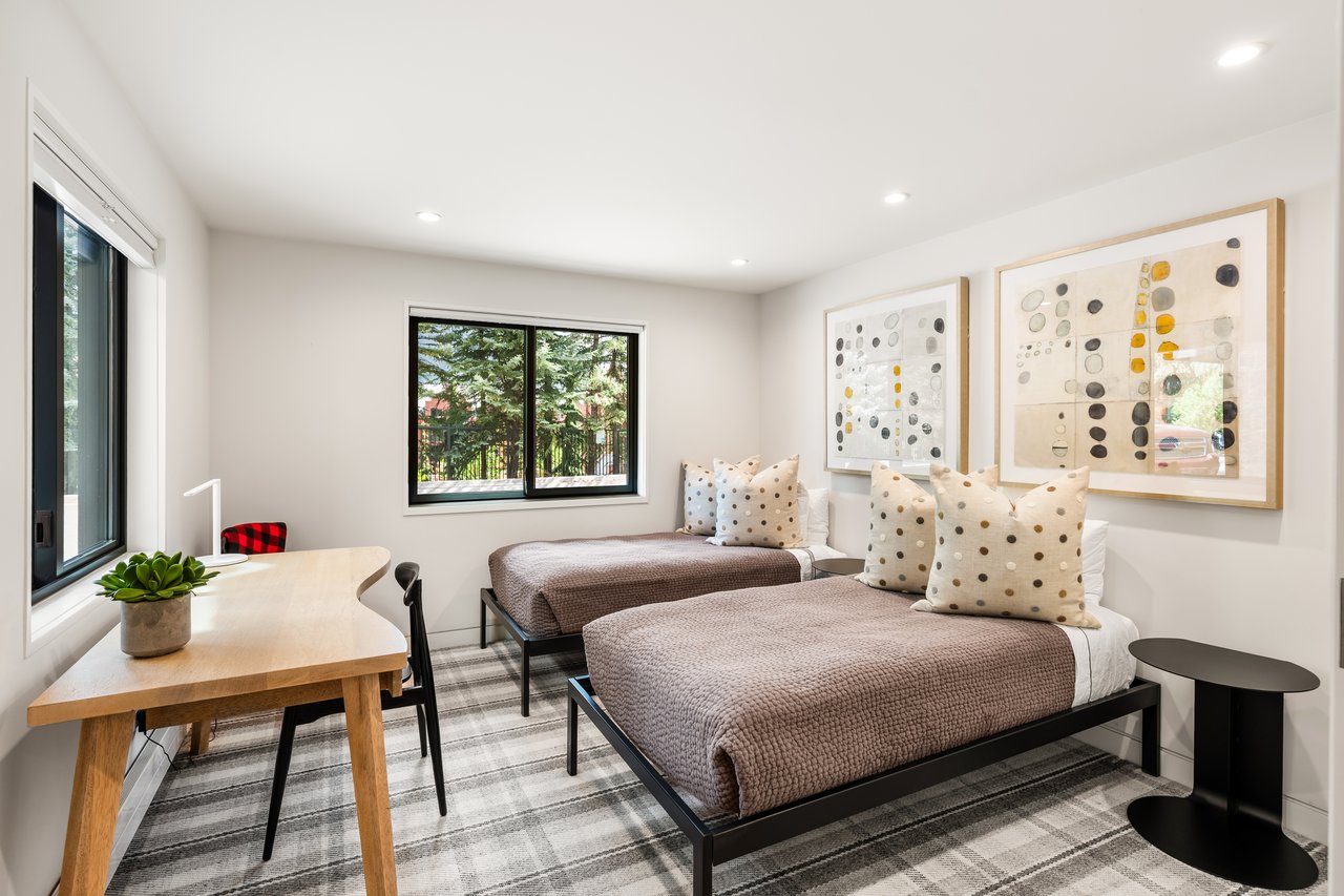 Slopeside Sophistication