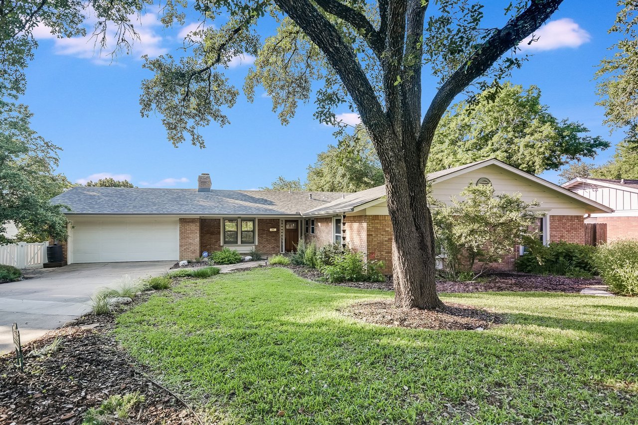 5906 Highland Hills TER