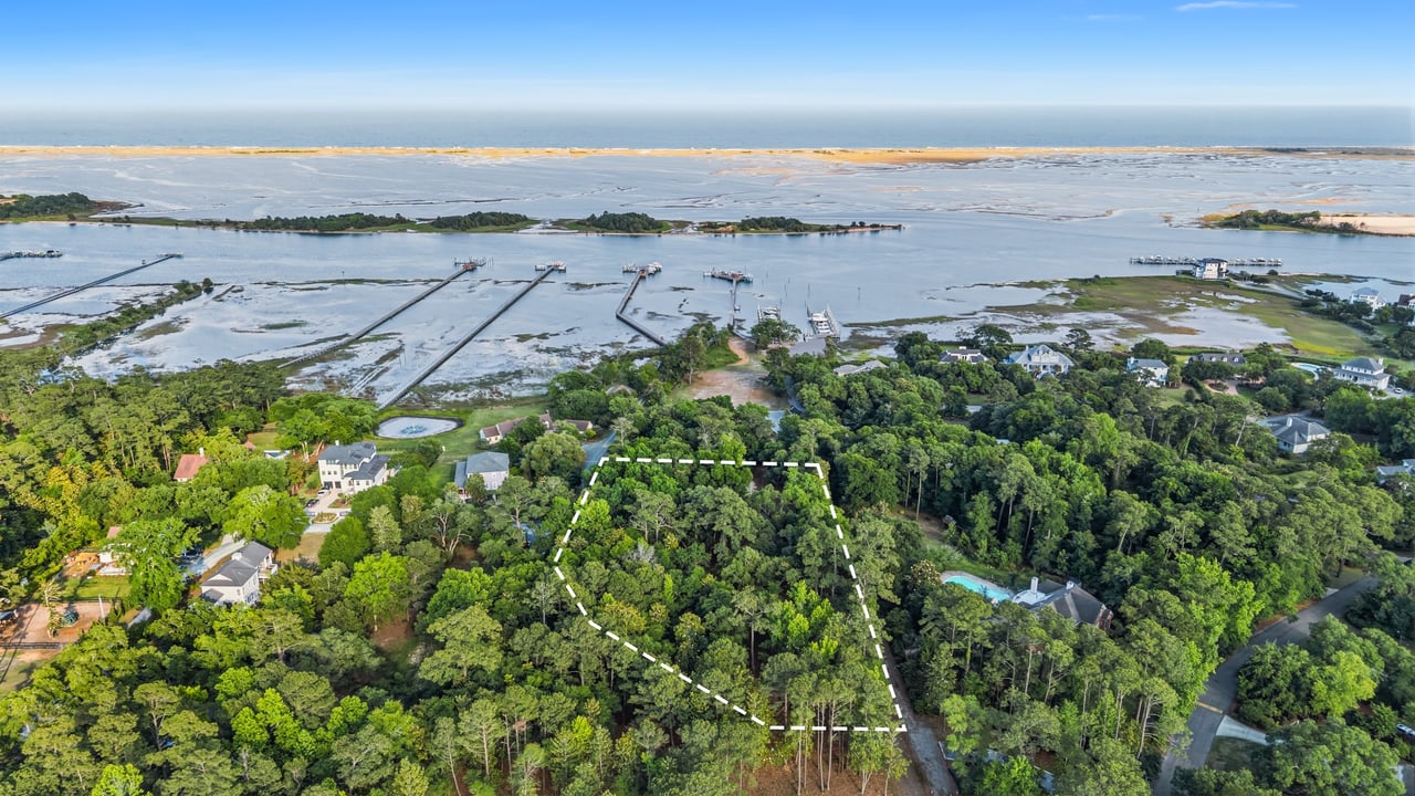 200 & 201 Oyster Bay Lane Lots