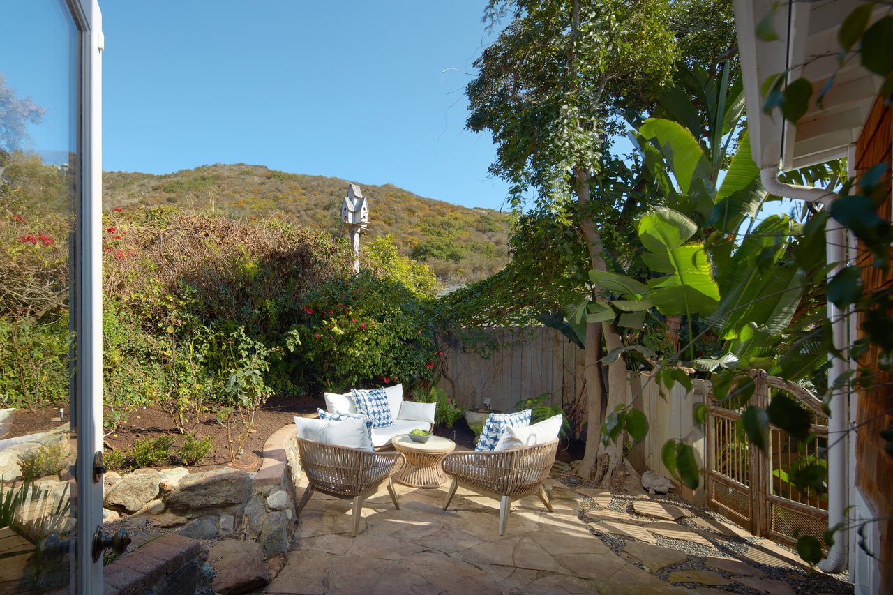 2972 Rounsevel Terrace