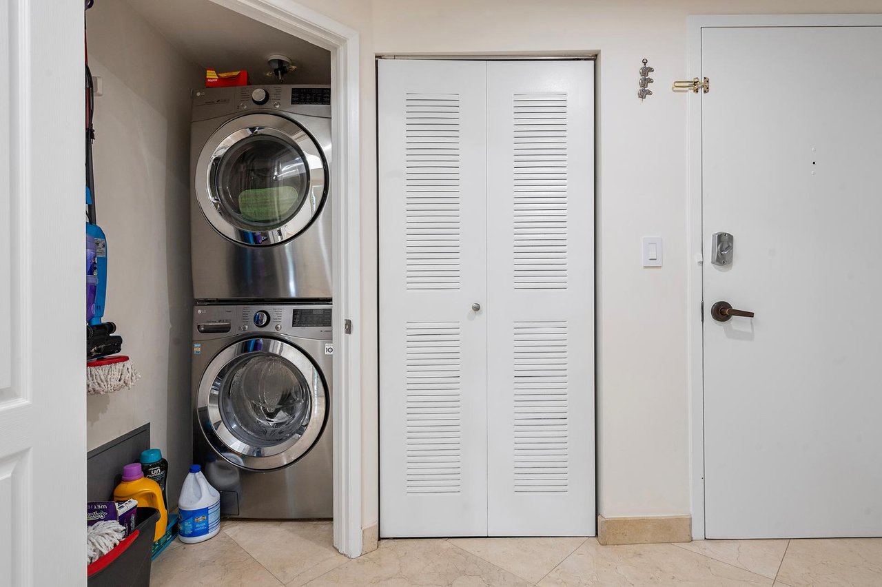 King David Short-Term Rental | Prime Location