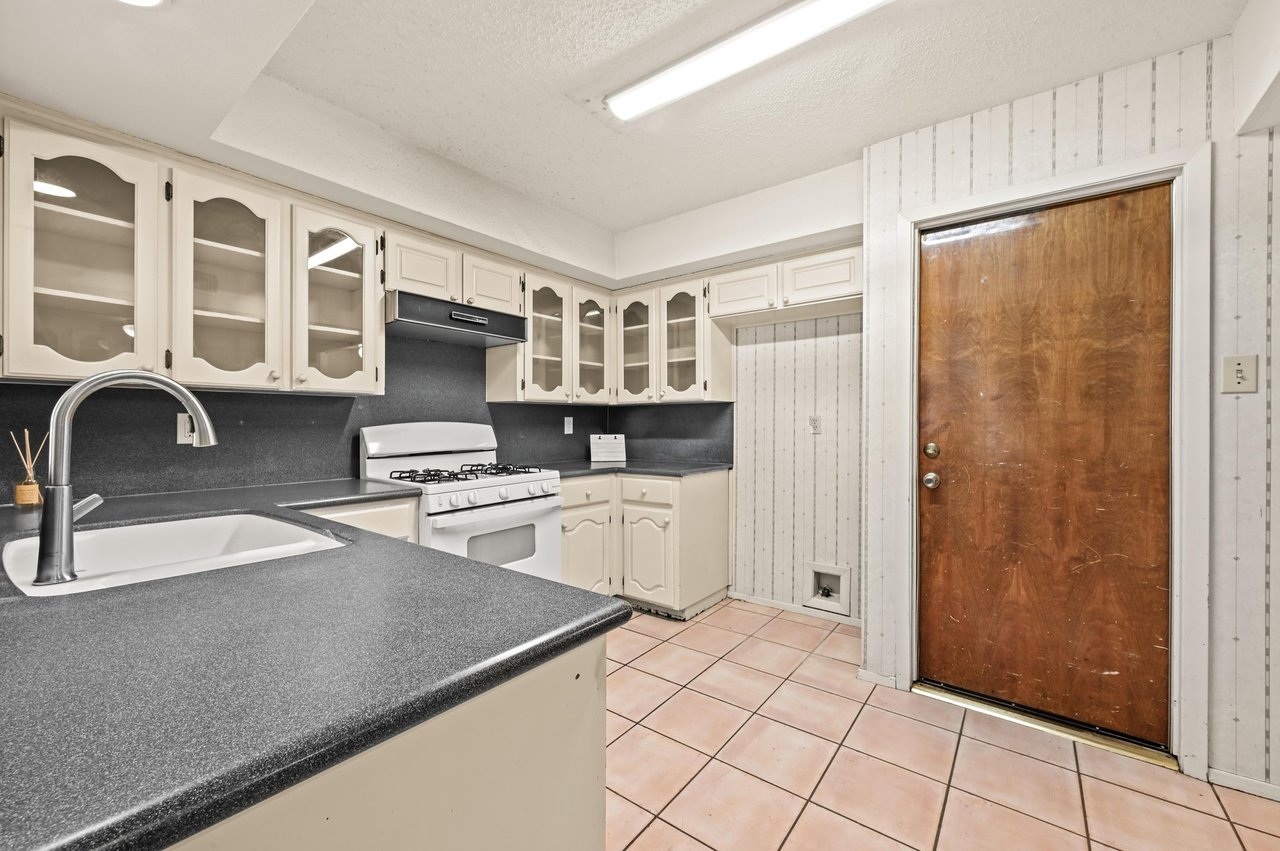 8504 Tallwood Dr, Austin, Texas 78759