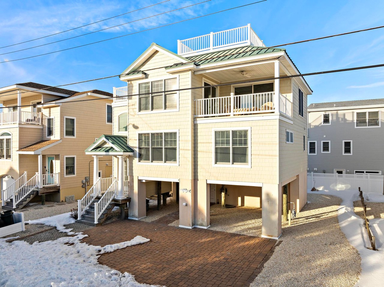 7 W Julia Ave, Long Beach Twp