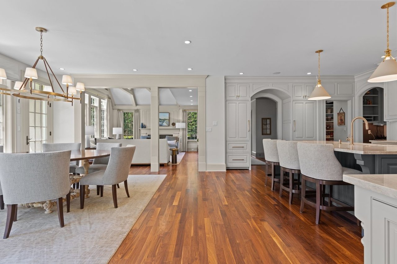 775 Parkes Run Ln