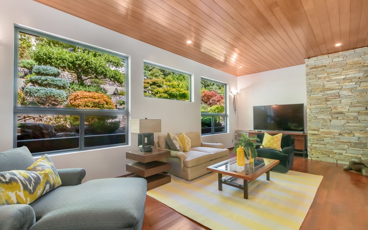 1 Camellia Ln