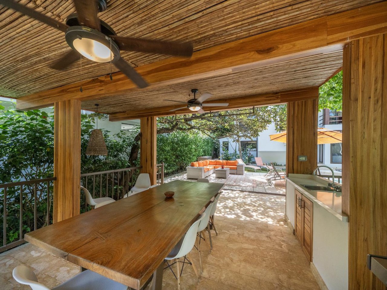 Casa Plumeria | Modern Elegance and Tropical Tranquility Near Tamarindo