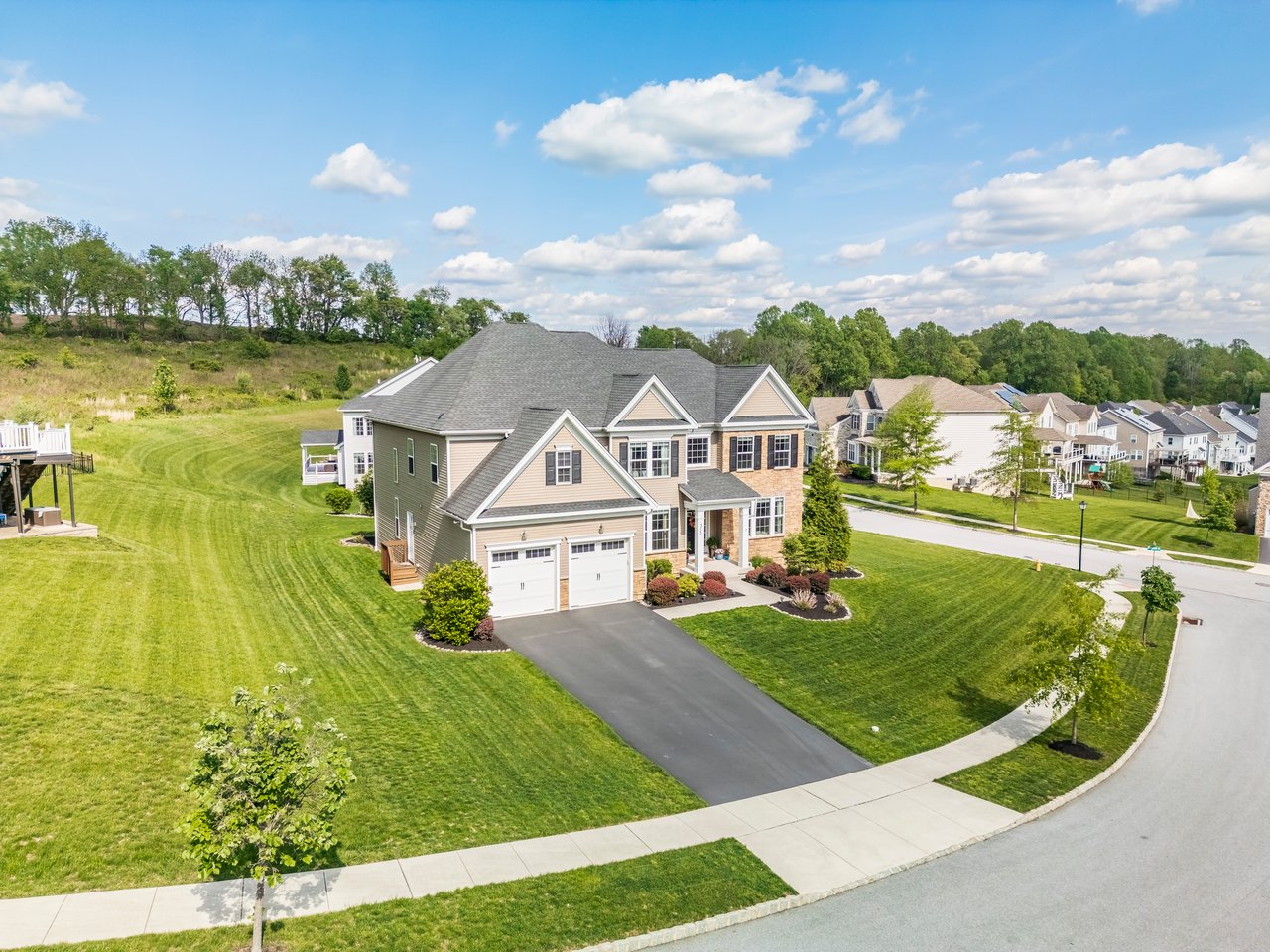 3700 Winthrop Way