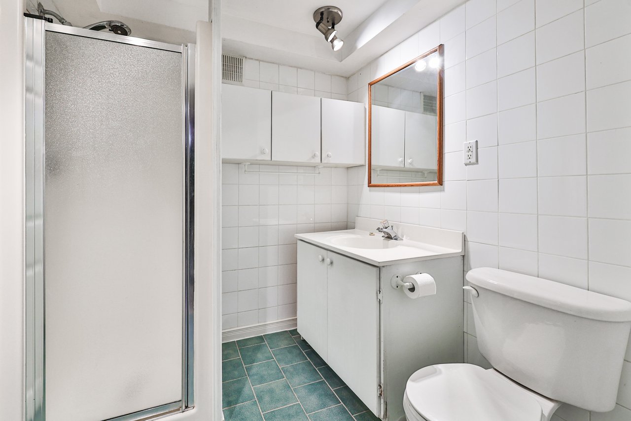 2063 Hixon Street, Oakville