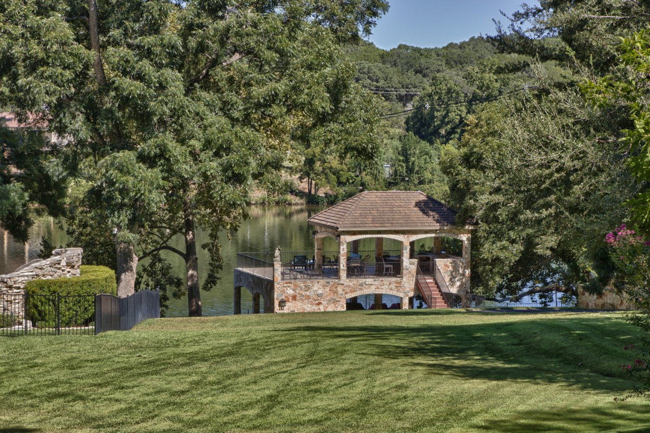 Edgewater Waterfront Estate