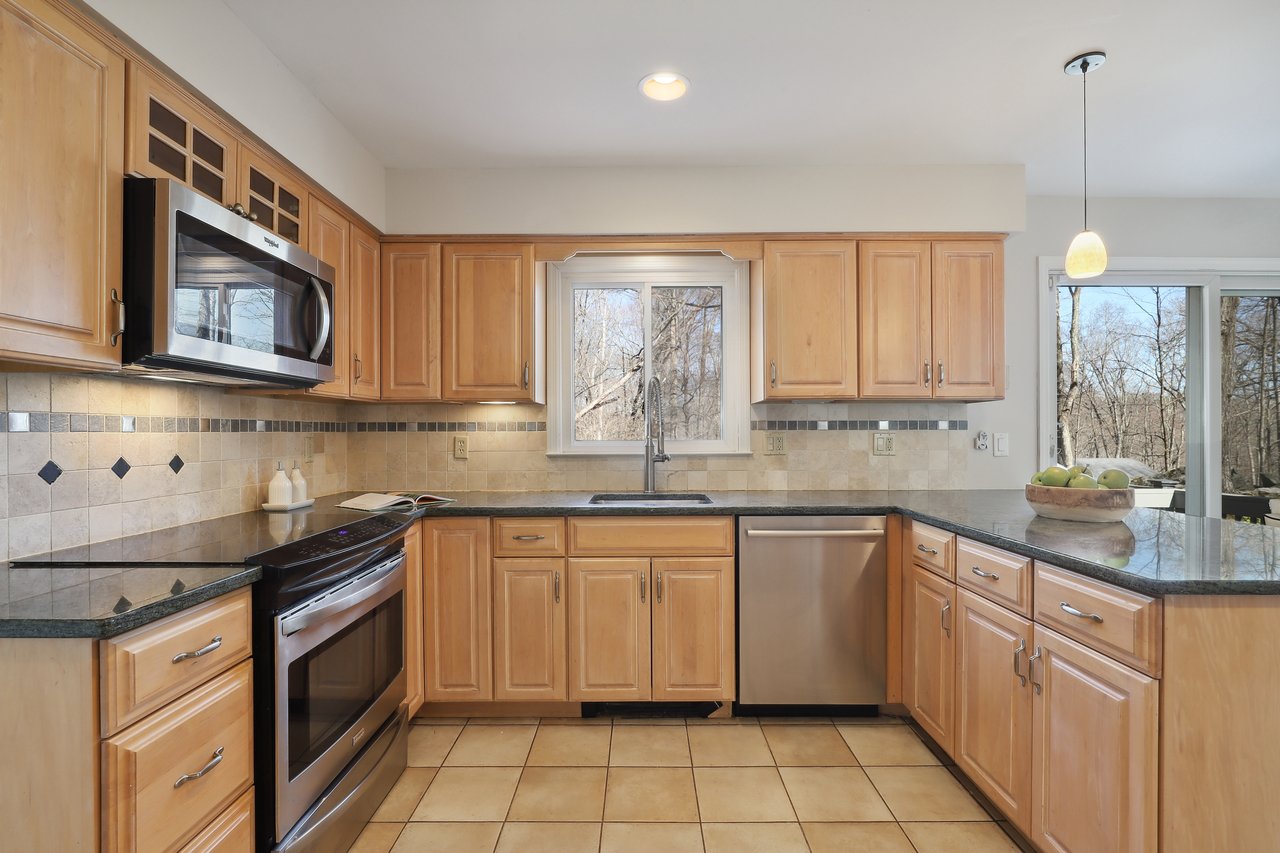 25 Mt Holly Road E